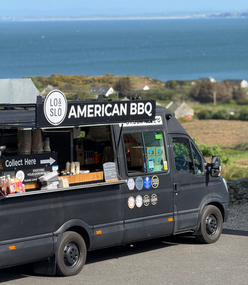 WHY OUR FOOD TRUCK IS PERFECT FOR YOUR NEXT EVENT: