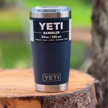 YETI Rambler® 20 oz (591 ml) Tumbler in Navy